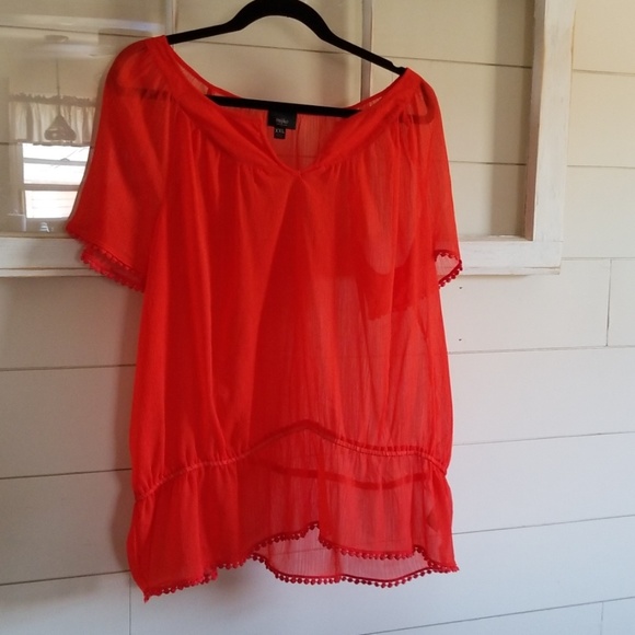 Mossimo Supply Co. Tops - Mossino .. 2x ... Sheer 💐 Beauty